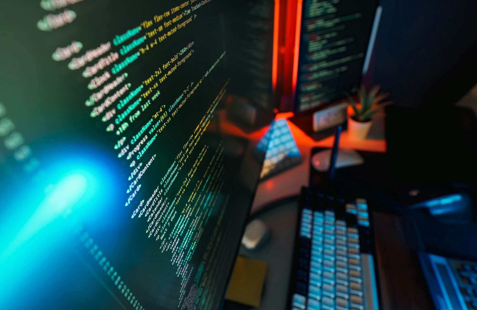 モニターに映るプログラムコードのクローズアップ